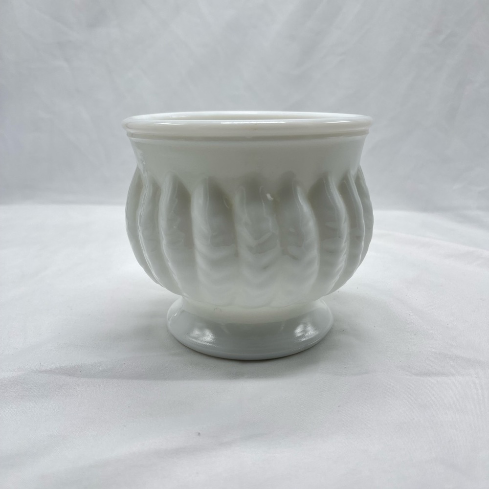 VTG Randall glass Milk glass planter